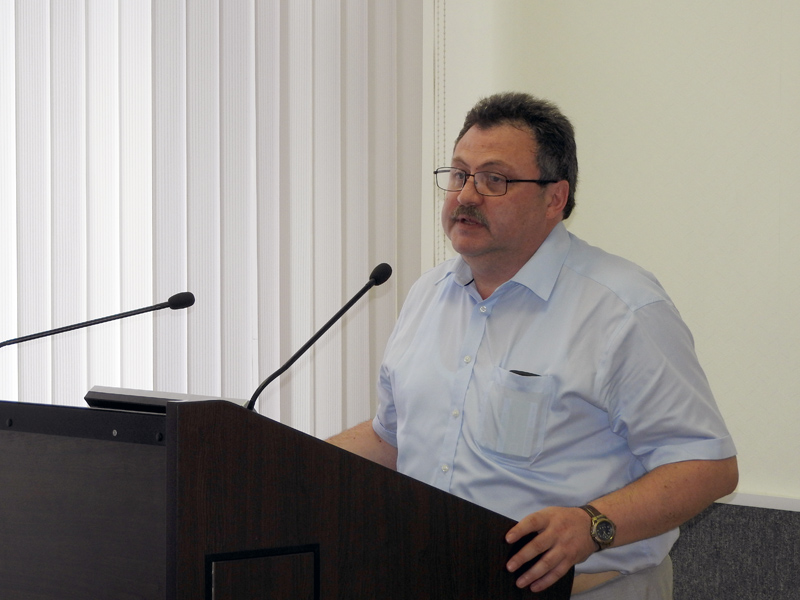 Скрябин сергей павлович кировская. Скрябин сергей леонидович киров. Прием граждан. Ниисф раасн фото. Руководитель испытательного центра.