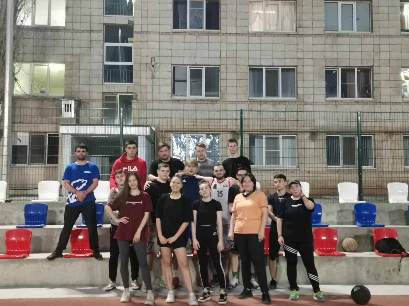Спортивная площадка на студенческой