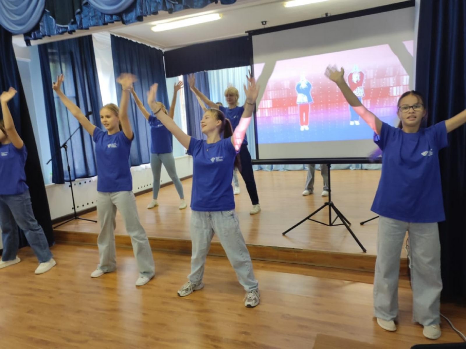 Линейка посвящения в движение первых. Линейка посвящения в движение первых. Линейка посвящения в движение первых. Линейка посвящения в движение первых. Школа номер 1231 структурное подразделение.