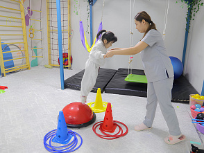 Она поверила в своего ребёнка и теперь помогает поверить в себя сотням семей: история выпускницы ВолгГТУ