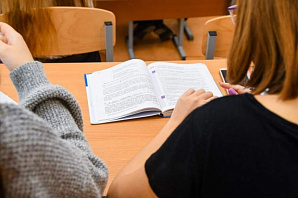 Сетевое издание «Волгоградская правда.ру»: Волгоградские вузы подвели первые итоги приемной кампании – 2025