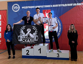 Студенты ВолгГТУ стали победителями и призерами турнира по армрестлингу