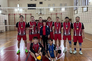 Мужская сборная команда ВолгГТУ по волейболу выиграла золото на соревнованиях в Краснодаре