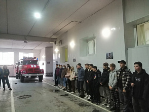 Школьники посетили учебную пожарную часть ИАиС ВолгГТУ