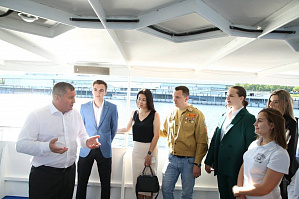 Губернатор Андрей Бочаров предложил сделать ежегодным Волгоградский фестиваль молодёжи