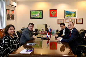 Russian House in Hanoi: Delegation’s visit of Volgograd State Technical University in Vietnam