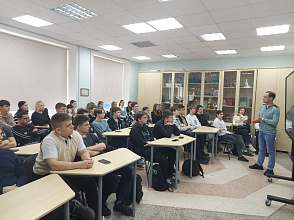 На базе Средней школы №6 с углубленным изучением отдельных предметов г. Котово прошла профориентационная встреча