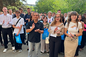 Новоиспеченных студентов ВПИ поздравили с Днём знаний