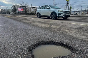 ИА «Высота 102». «Мороз, перепады температур и нагрузки делают свое дело»: на дорогах Волгограда появились ямы – «подснежники»