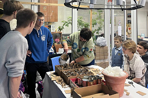 Волонтеры ВолгГТУ провели акцию «Огонек из дома»