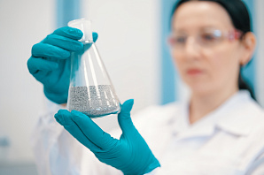 V1.RU: В Волжском придумали способ очистить Черное море от мазута