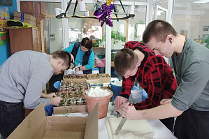 В преддверии 83-й годовщины разгрома немецко-фашистских войск под Сталинградом волонтеры ВолгГТУ провели акцию «Огонек из дома»