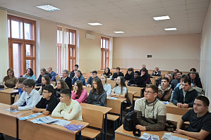 Абитуриенты узнали о возможностях ФТКМ ВолгГТУ на Дне открытых дверей факультета